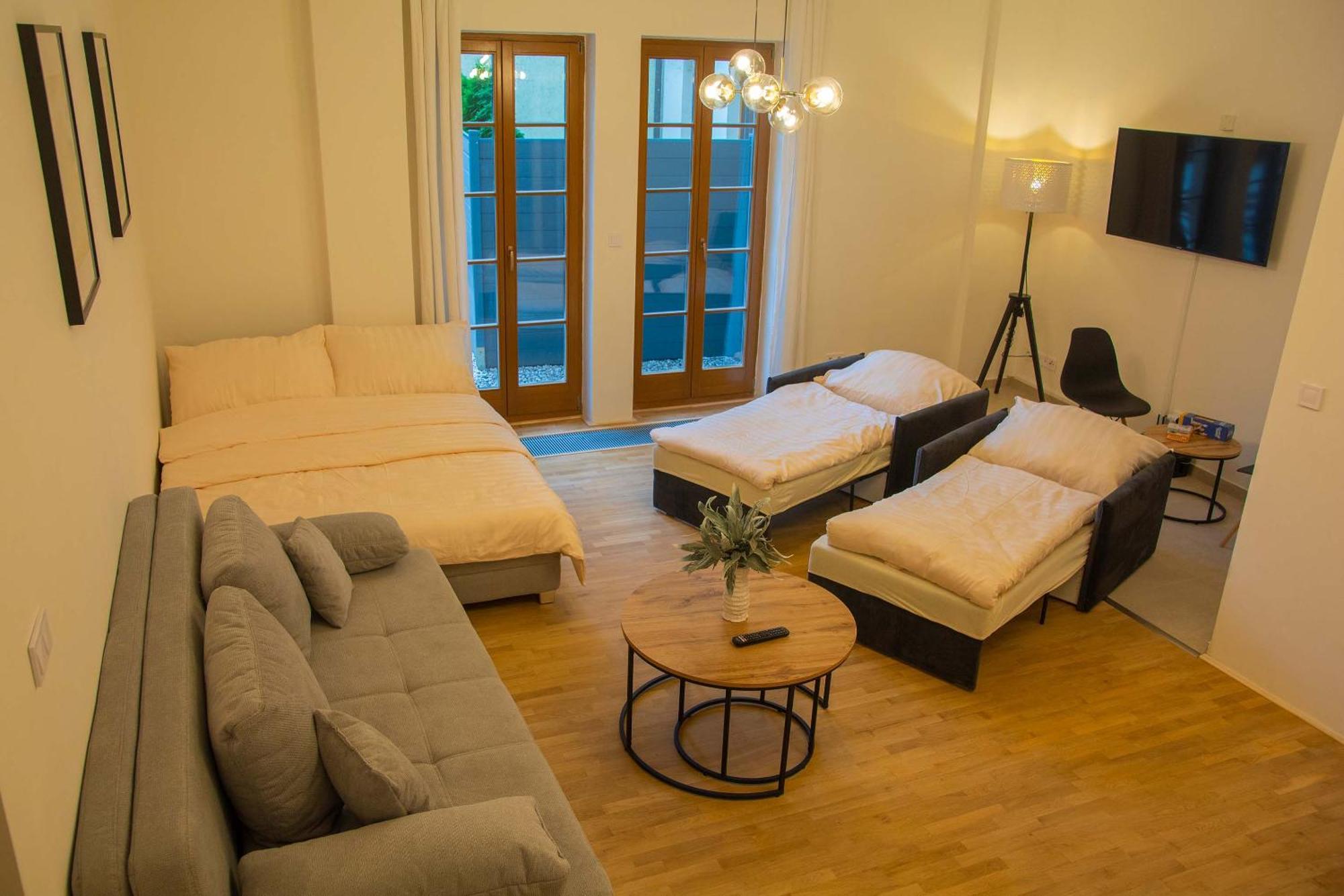 New City Centre Garden Apartment - Central Location Praha Exteriér fotografie